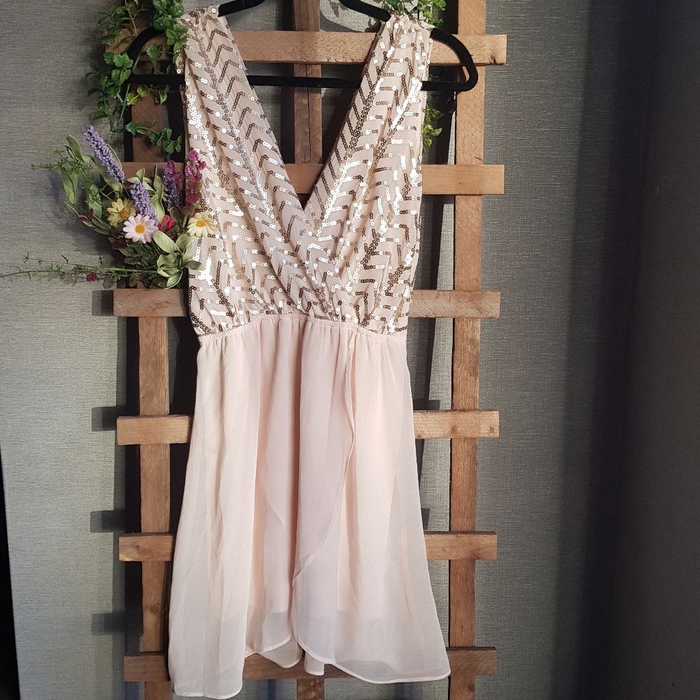 TFNC Blush Mini Skater Prom Wedding Dress Sequins Size Small